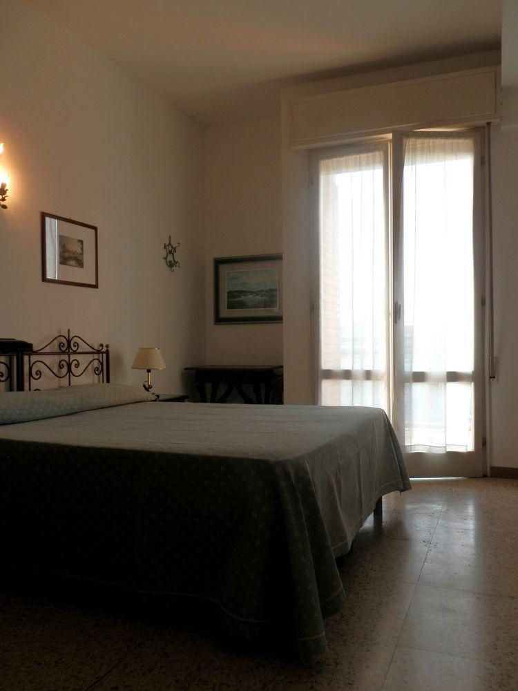 Nautic Hotel 3*